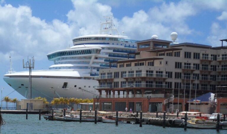 Emerald Princess One Happy Port Oranjestad Aruba